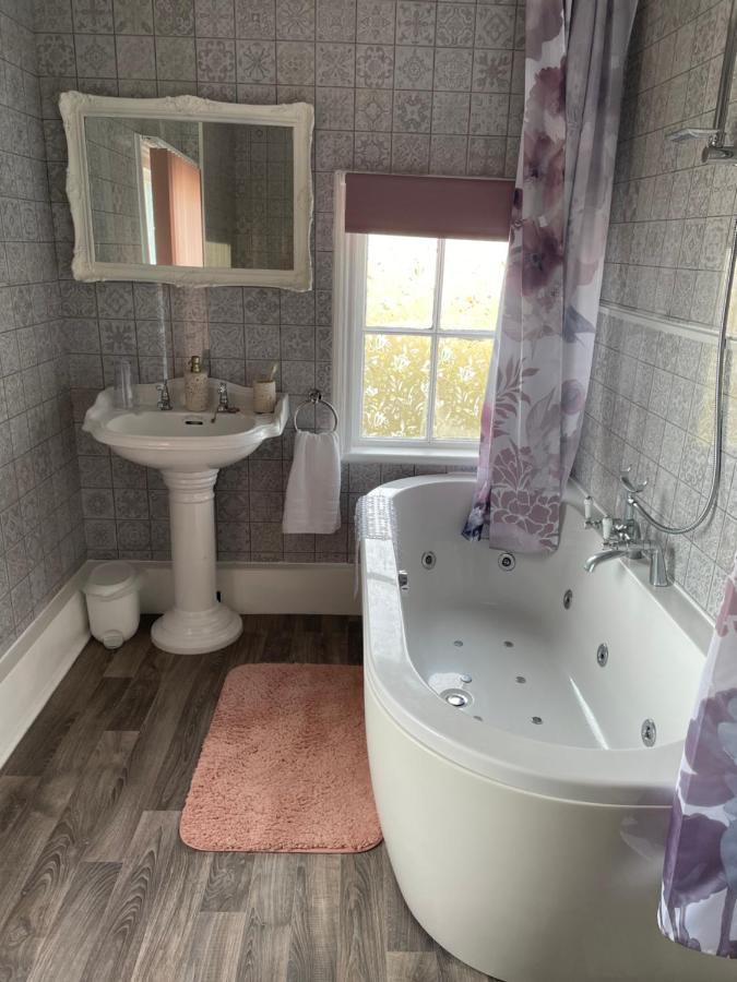 Dale View Bed & Breakfast Holmrook Экстерьер фото